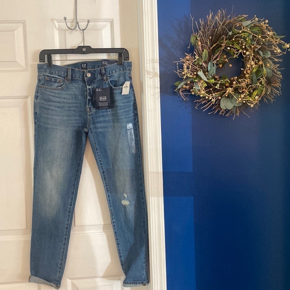 NWT Women’s Gap Stretch Best Girlfriend Washwell Jeans Indigo Color Size 25